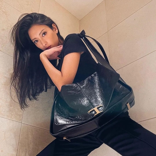女明星用的包包_Celine Soft 16 bag_Prada Supernova