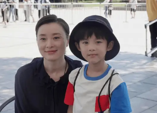 女明星整容吗_低调女明星_清醒演员