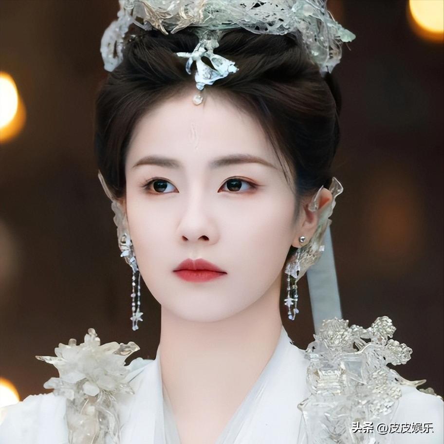赵露思白鹿杨幂刘诗诗真实学历曝光_表面女神私下文盲 娱乐圈学历争议_娱乐圈谁学历最低