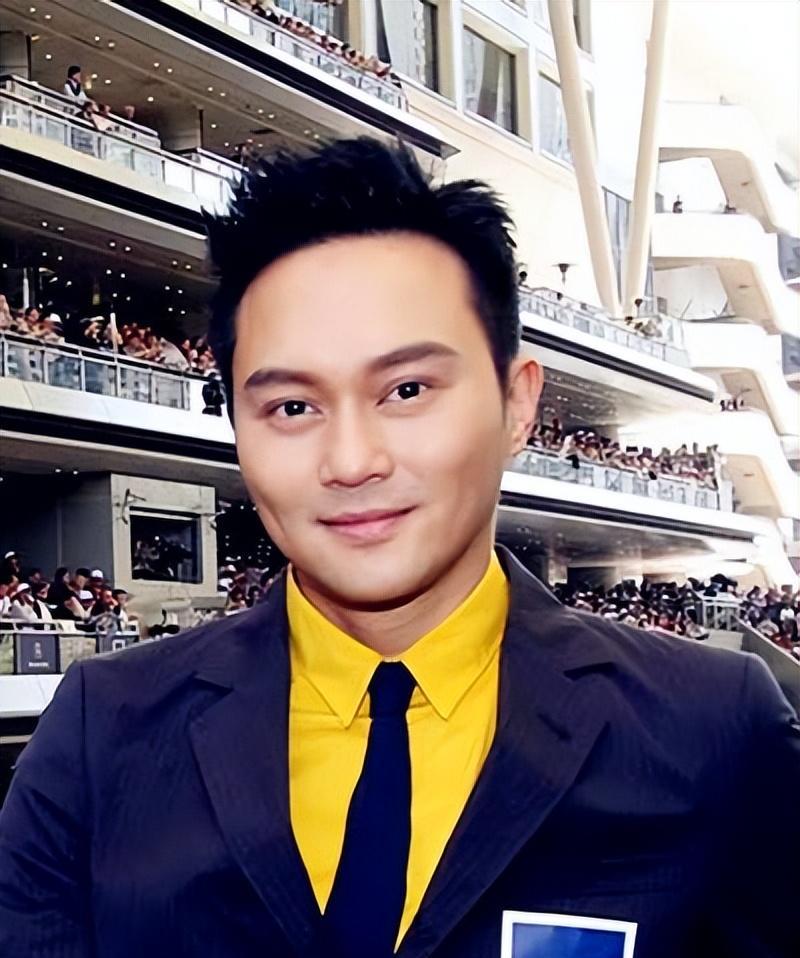 娱乐圈谁狐臭_杨幂挖鼻孔_娱乐圈马虎明星