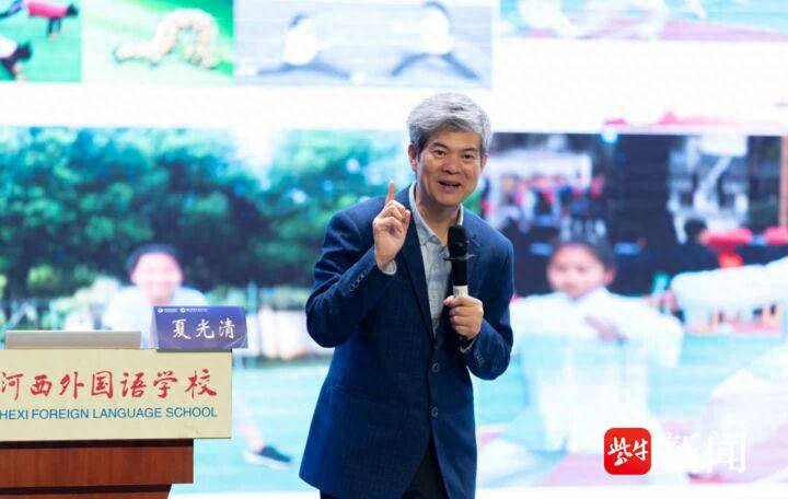 成长氧吧|孩子不服管怎么办？请试试说软话，做狠事