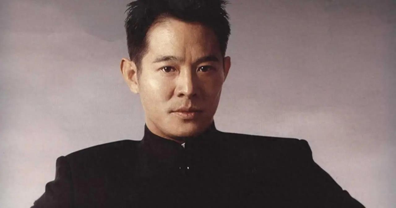 明星潜规则内幕_娱乐圈黑暗面_形容娱乐圈黑暗的词