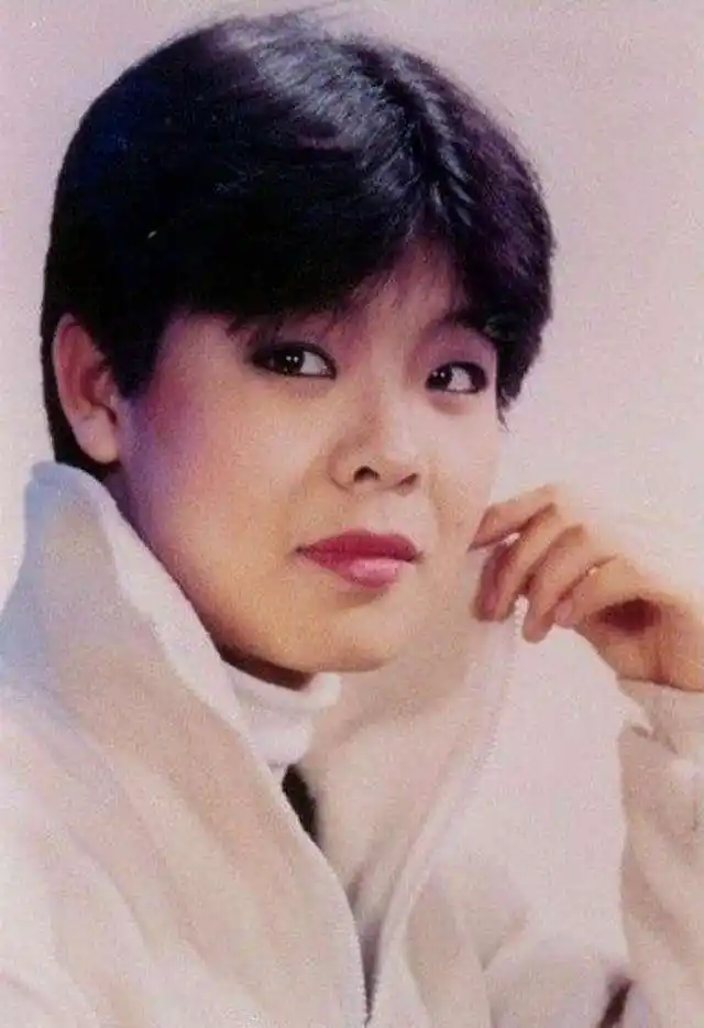 女演员轻生事件_红颜薄命女星名单_女明星死了几个