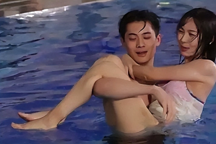 娱乐圈女明星被揩油事件_娱乐圈潜规则内幕_内幕娱乐圈