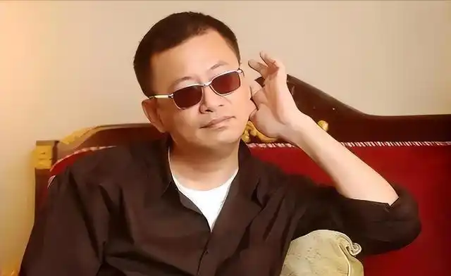 娱乐圈潜规则爆料_为什么最近的明星都扒出黑料,_娱乐圈性骚扰争议