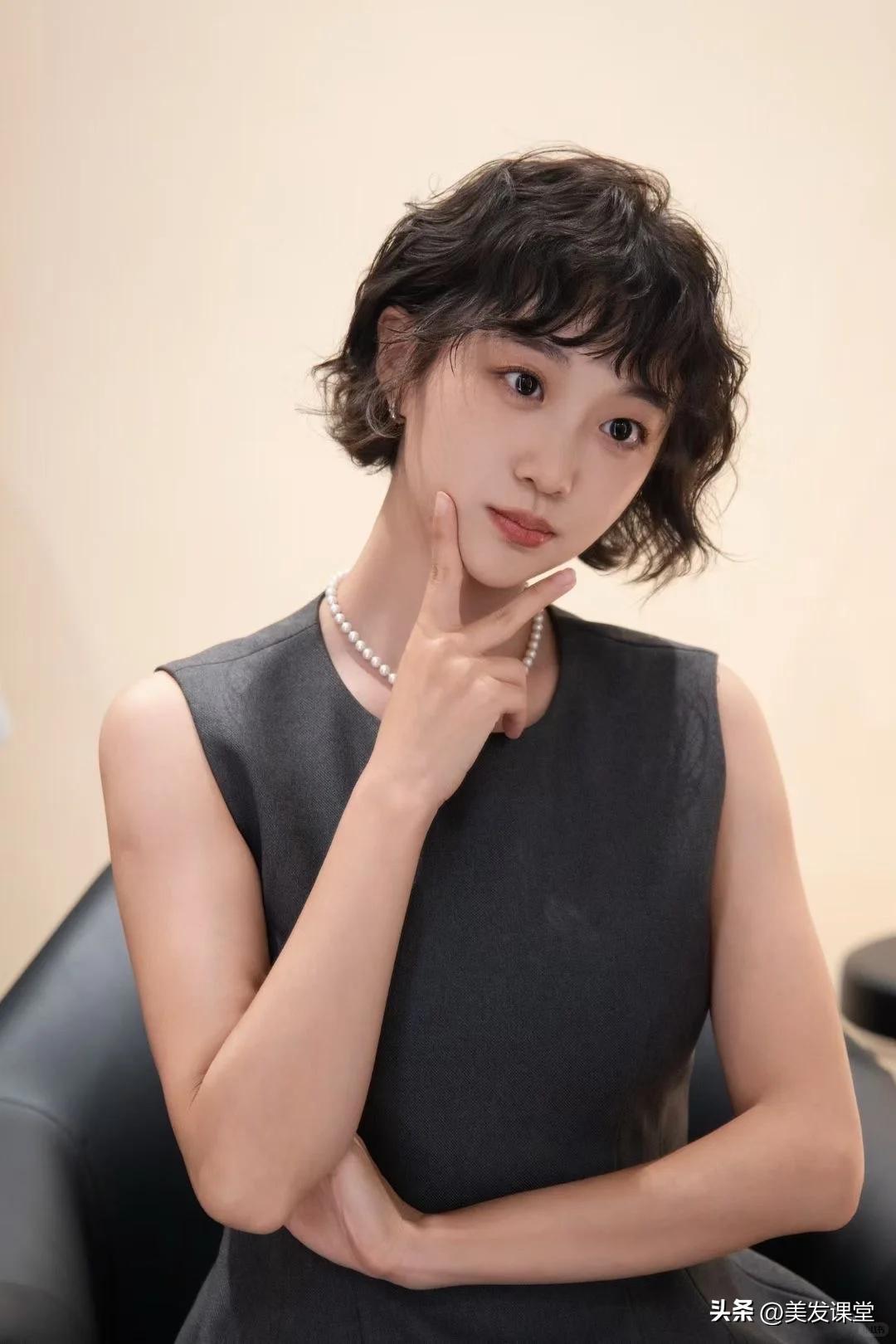 短发 女明星 生_短发卷发造型_适合各种脸型的短发卷发