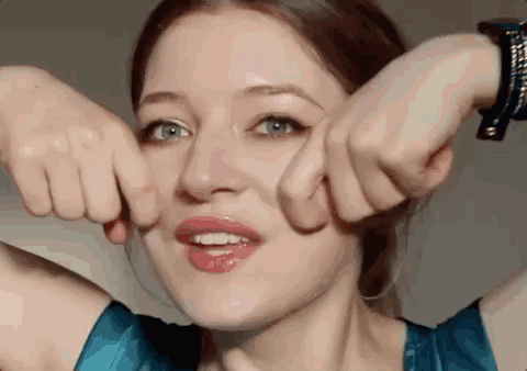 如何笑起来更好看_微笑训练教程_女明星大笑好看