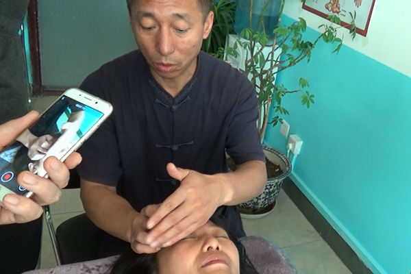 娱乐圈的美人_美女五官特点_徒手整形培训