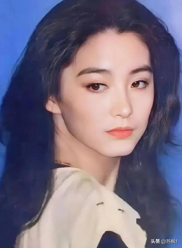 最美女明星天生丽质排名_女明星的奢侈品_没整过容的女明星名单