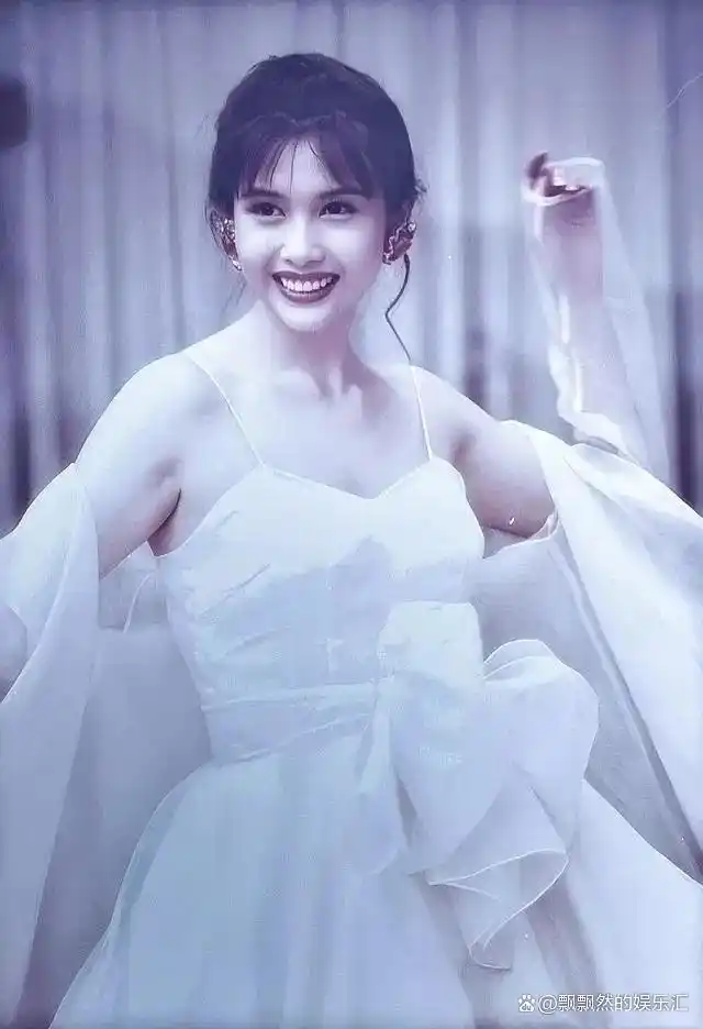 中国女明星邱淑贞_邱淑贞 90年代性感女神 演艺生涯