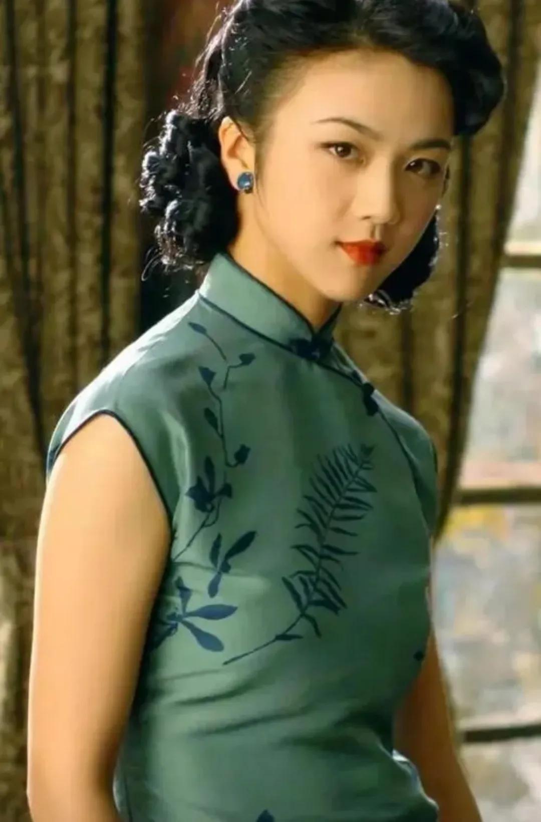 单眼皮美女演技_娱乐圈没有整容过_单眼皮女明星