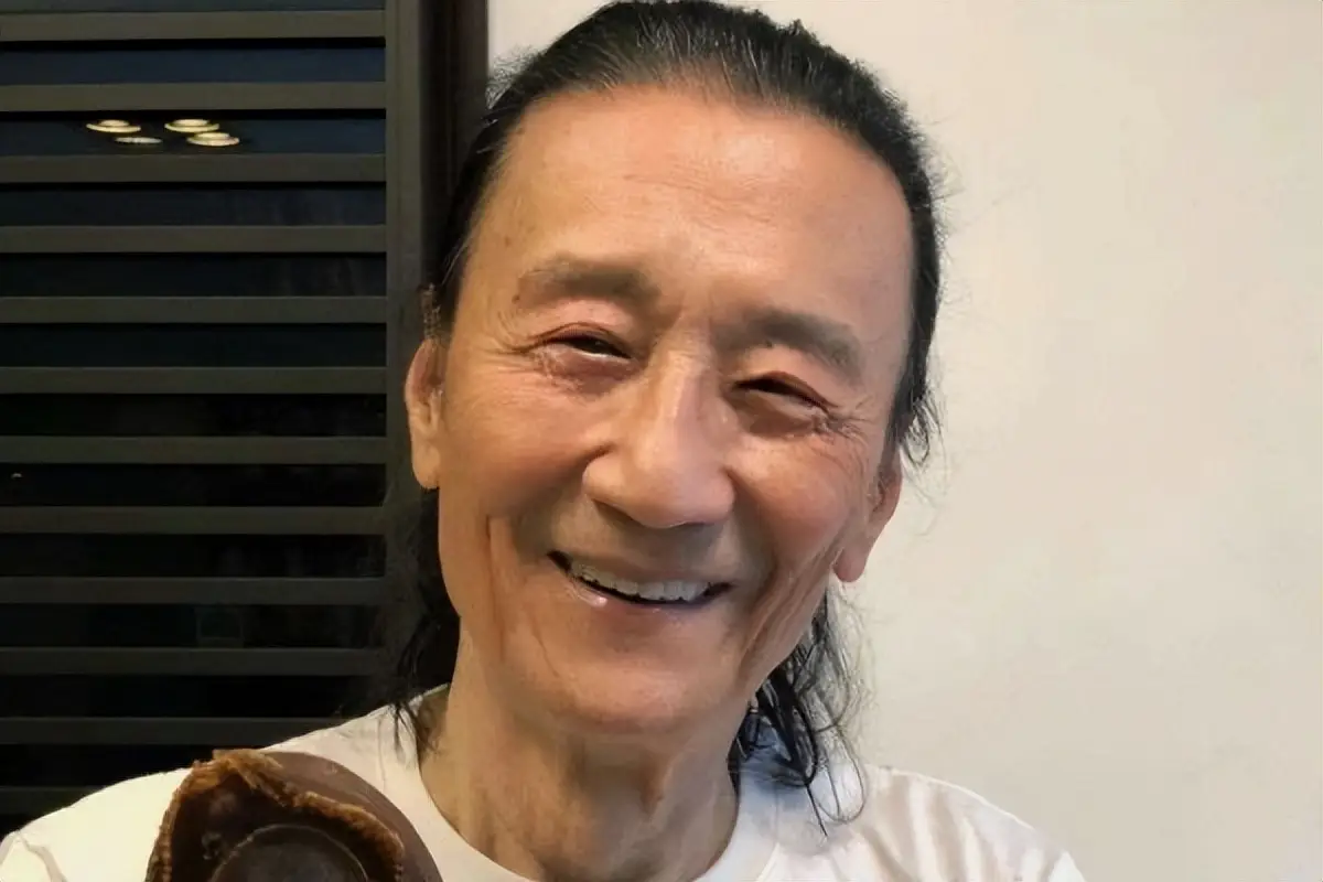 香港娱乐圈被谁控制_谢贤 仗义提携后辈 香港娱乐圈 德行 人情味