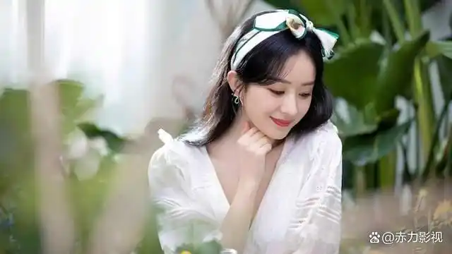 娱乐圈女星颜值TOP10！刘亦菲赵丽颖神仙打架，热巴美得不像真人