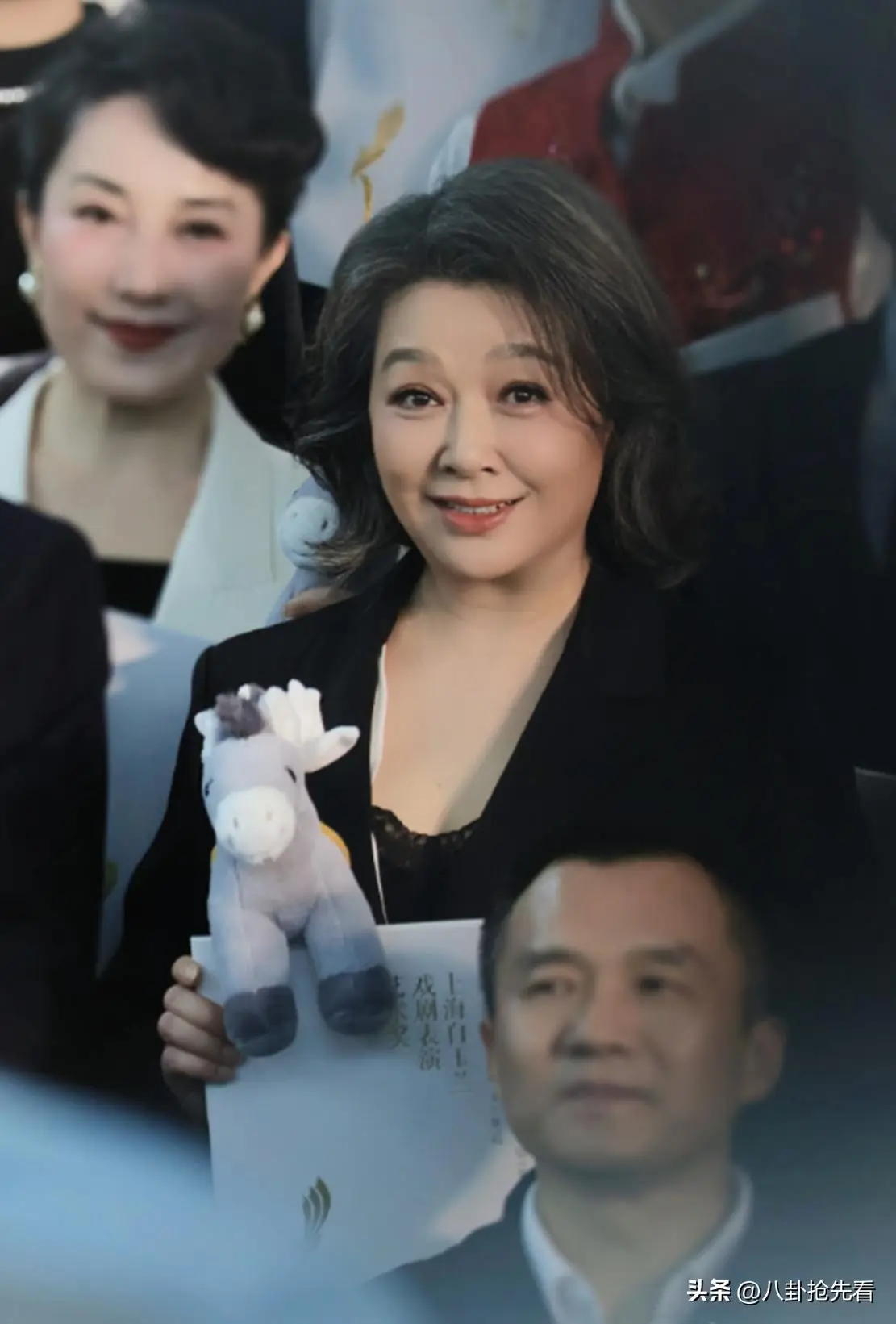 江珊演技_江珊近况_娱乐圈所有的荧幕情侣