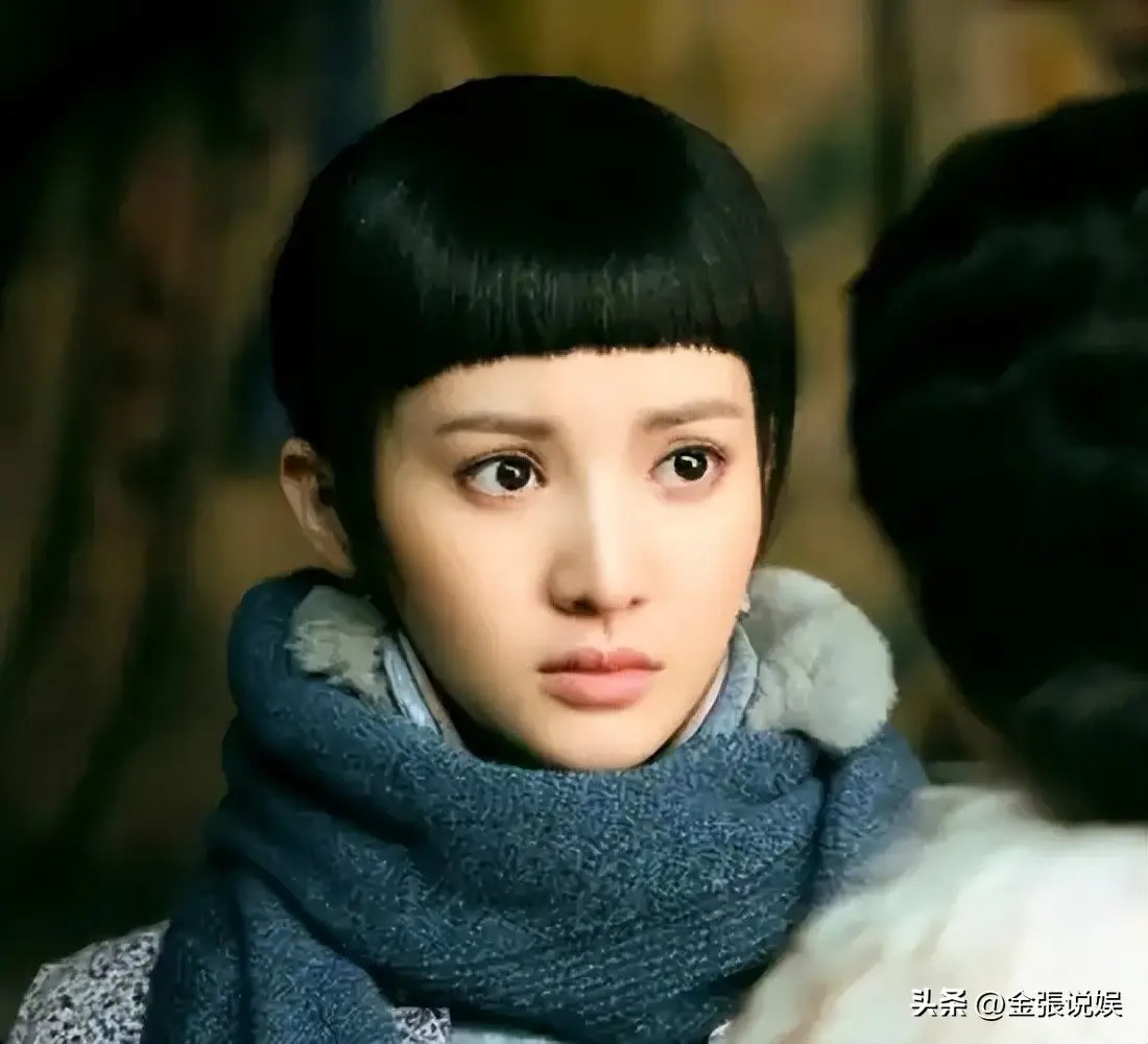 女明星脸上有疤痕_金晨鼻子翻车 高清镜头暴露疤痕 网友质疑演技外貌