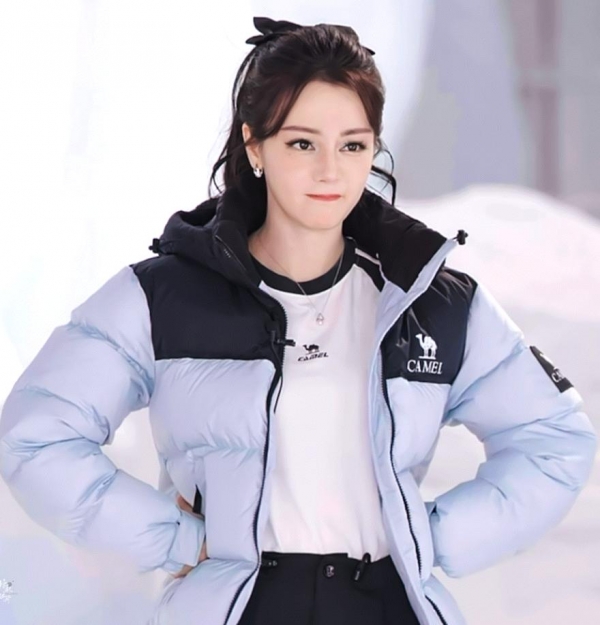 内娱女明星健康问题_明星热点迪丽热巴,_33岁迪丽热巴生病现状